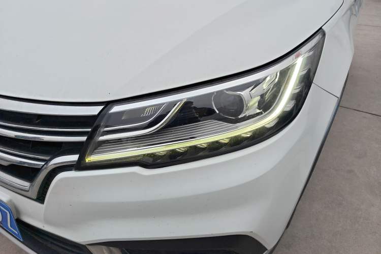 Used Roewe RX3 2020 1.6L CVT Lion's Throne 4G Connected Flagship Edition Left Front Headlight