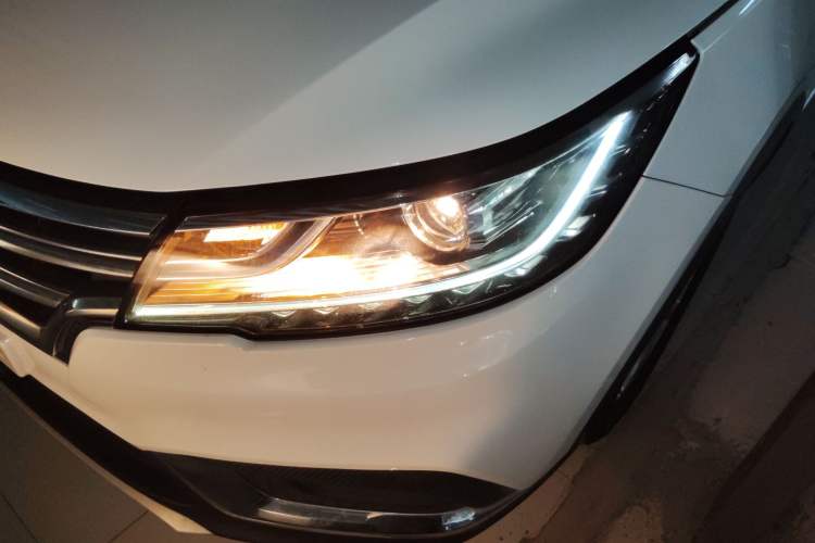 Used Roewe RX3 2020 1.6L Manual - Ultra-Fresh Entry Version Left Front Headlight