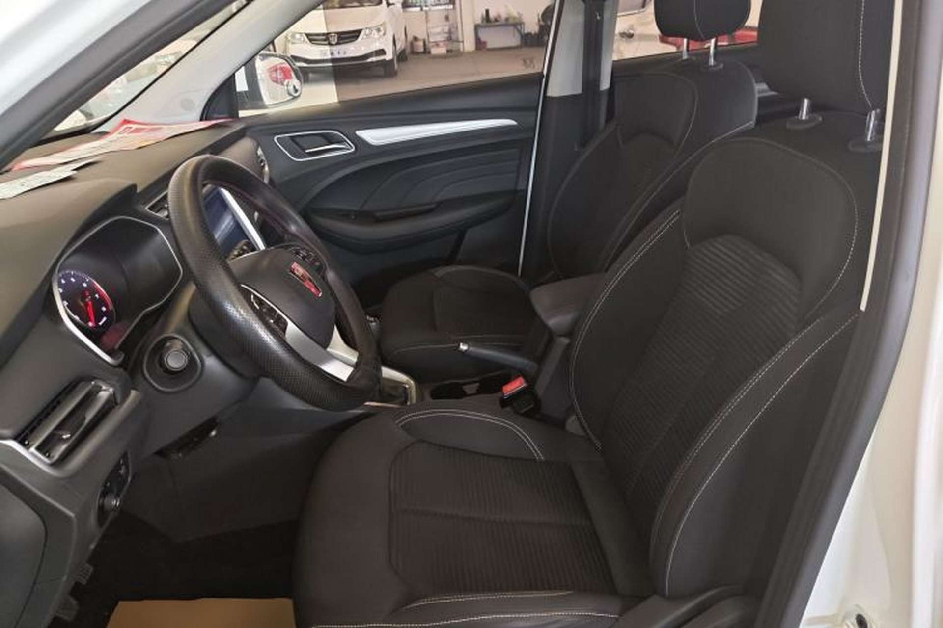 Used Roewe RX3 2020 1.6L Manual 4G Connect Super-Fresh Elite Edition Left Front Seat