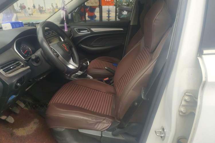 Used Roewe RX3 2020 1.6L Manual 4G Connect Super-Fresh Elite Edition Left Front Seat