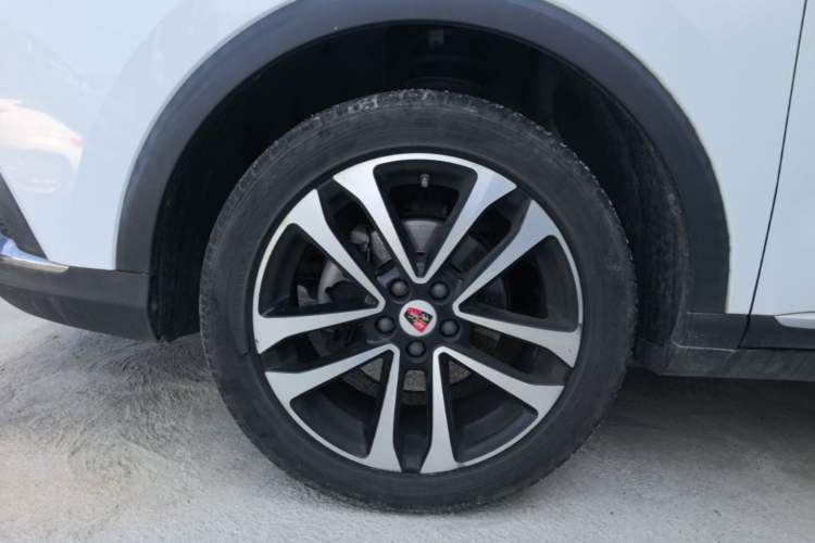 Used Roewe RX3 2020 1.6L CVT 4G Connected Ultra-Cool Flagship Edition Left Front Wheel Hub
