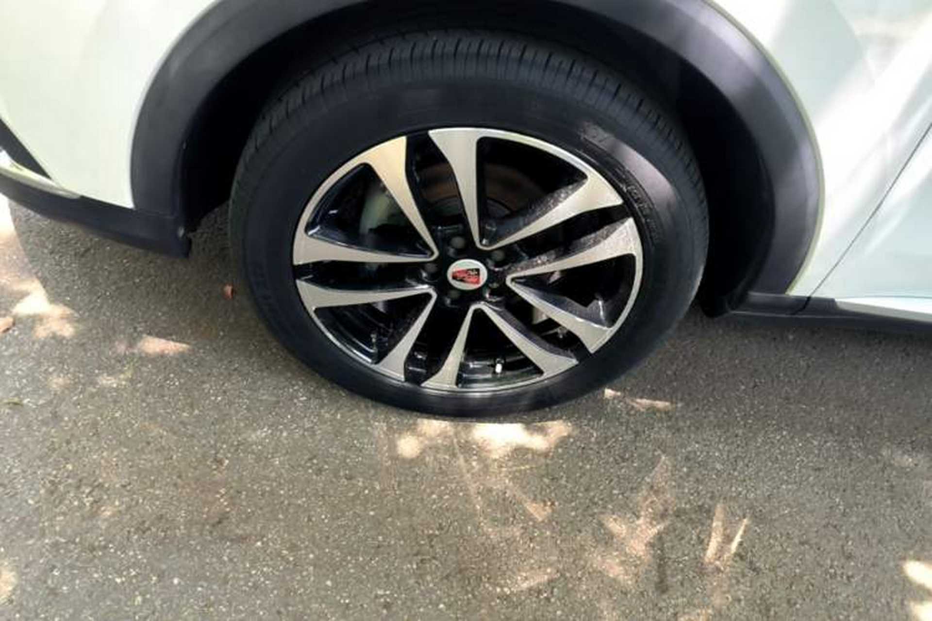 Used Roewe RX3 2020 1.6L Manual 4G Connect Ultra-Fresh Flagship Edition Left Front Wheel Hub