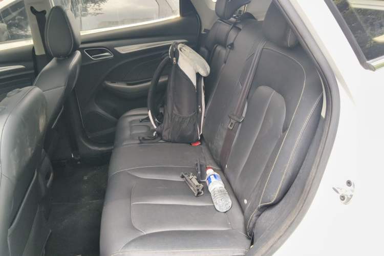 Used Roewe RX3 2020 1.6L CVT Lion's Throne 4G Connected Flagship Edition Left Rear Seat