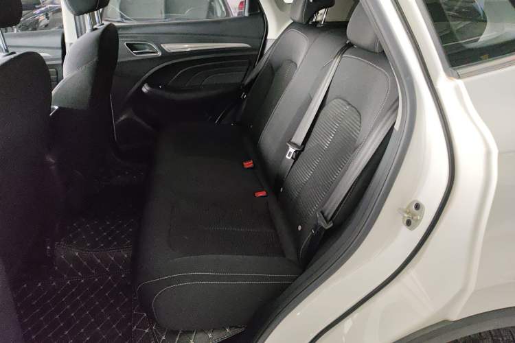 Used Roewe RX3 2020 1.6L Manual 4G Connect Super-Fresh Elite Edition Left Rear Seat