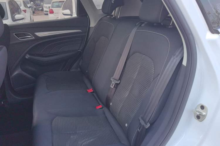 Used Roewe RX3 2020 1.6L Manual 4G Connect Super-Fresh Elite Edition Left Rear Seat