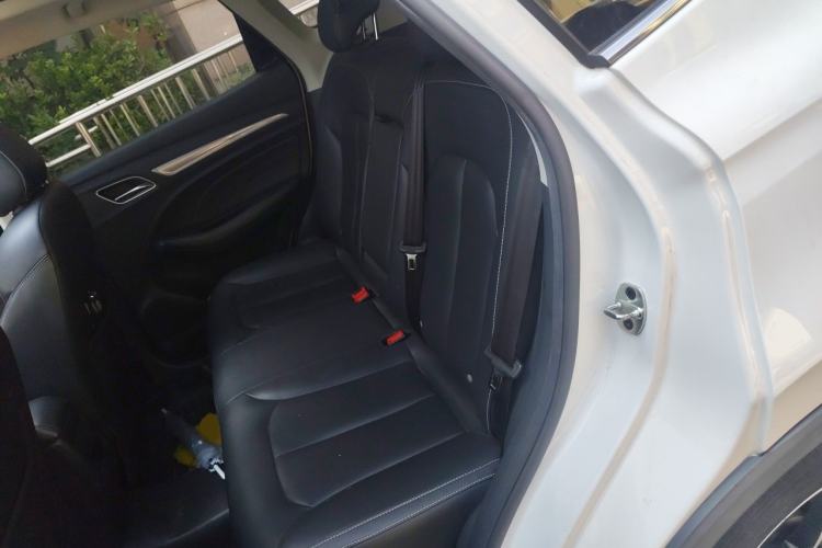 Used Roewe RX3 2020 1.6L CVT 4G Connected Ultra-Cool Flagship Edition Left Rear Seat