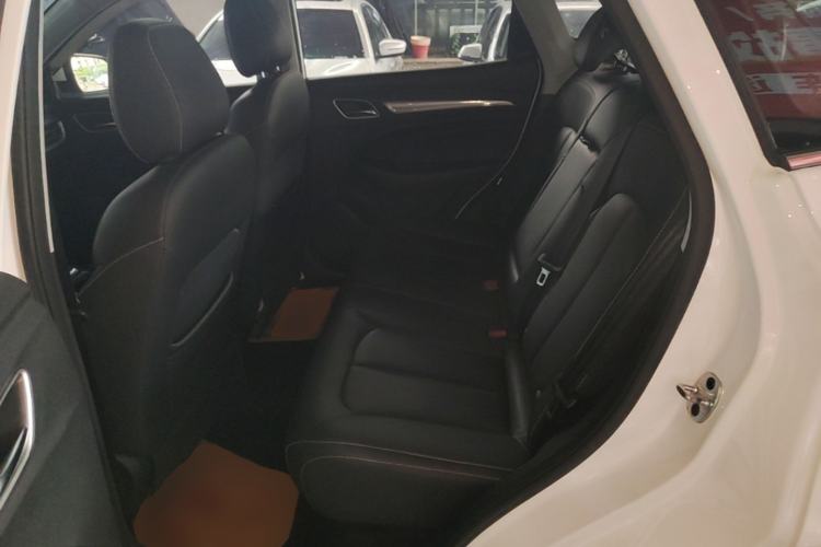 Used Roewe RX3 2020 1.6L CVT 4G Connected Ultra-Cool Flagship Edition Left Rear Seat