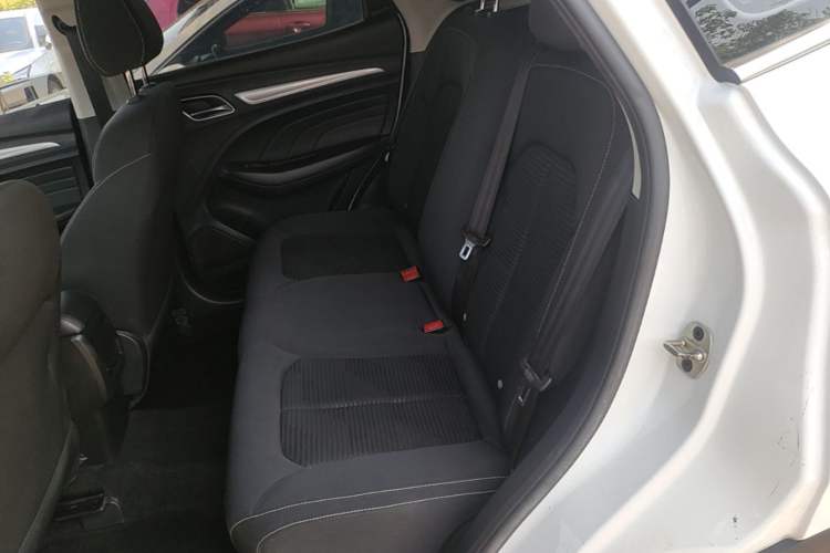 Used Roewe RX3 2020 1.6L CVT 4G Connected Ultra-Fun Elite Edition Left Rear Seat