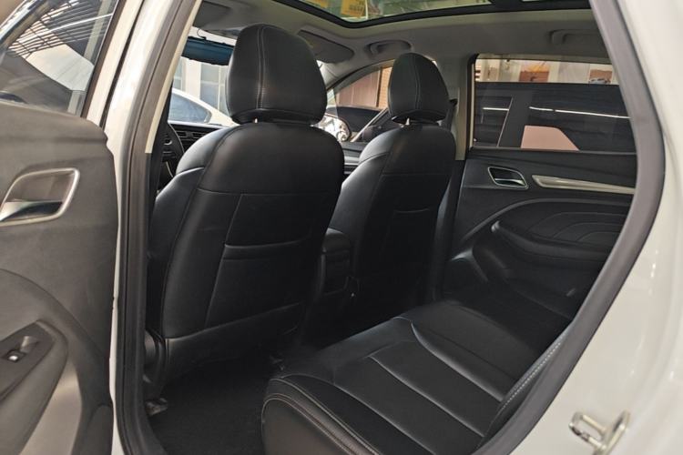 Used Roewe RX3 2020 1.6L CVT 4G Connected Ultra-Fun Elite Edition Left Rear Seat