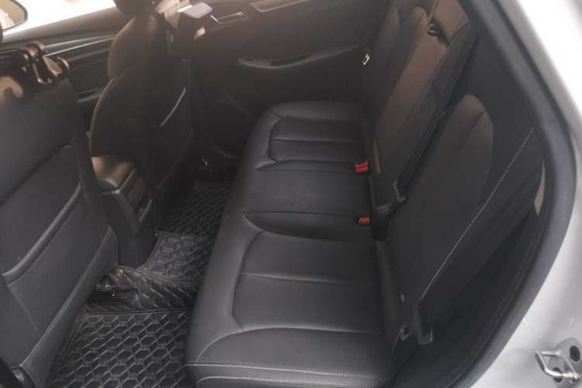 Used Roewe RX3 2020 1.6L CVT 4G Connected Ultra-Cool Flagship Edition Left Rear Seat
