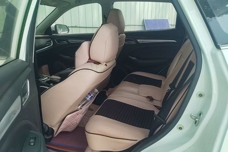 Used Roewe RX3 2020 1.6L CVT 4G Connected Ultra-Fun Elite Edition Left Rear Seat