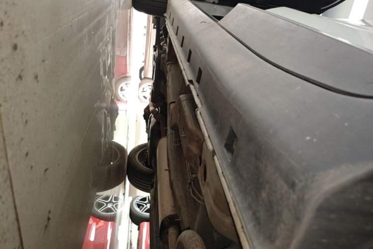 Used Roewe RX3 2020 1.6L CVT 4G Connected Ultra-Fun Elite Edition Left Side Sill