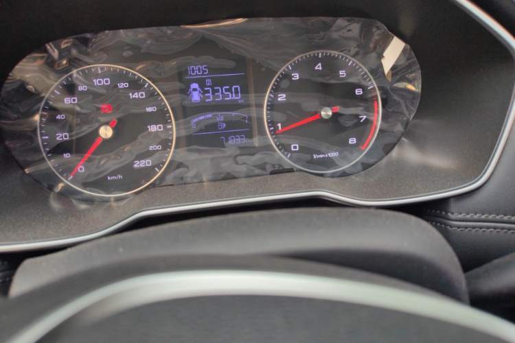 Used Roewe RX3 2020 1.6L Manual 4G Connect Ultra-Fresh Flagship Edition Odometer Close Up