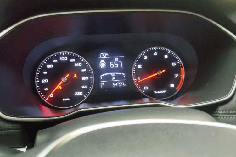 Used Roewe RX3 2020 1.6L CVT 4G Connected Ultra-Fun Elite Edition Odometer Close Up