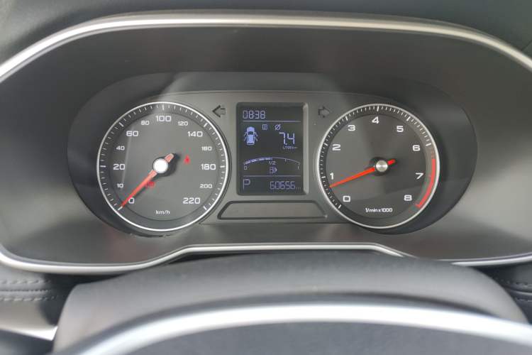 Used Roewe RX3 2020 1.6L CVT Lion's Throne 4G Connected Flagship Edition Odometer Close Up
