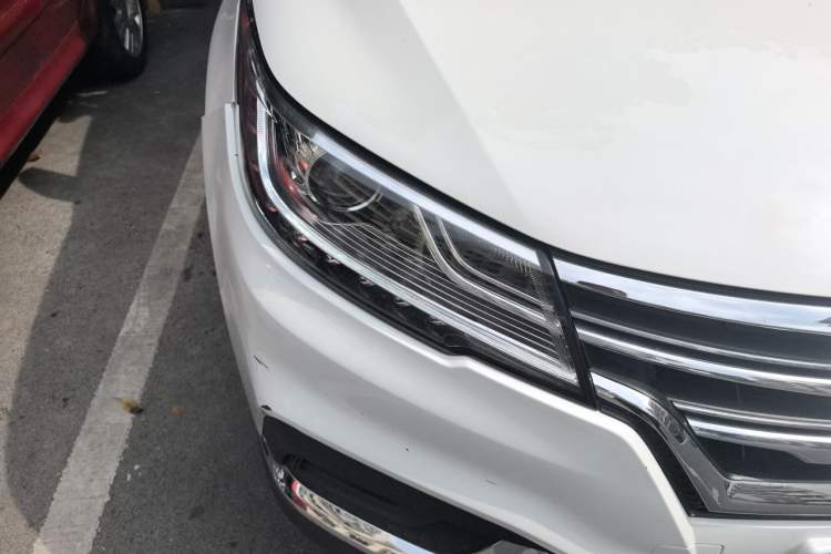 Used Roewe RX3 2020 1.6L CVT 4G Connected Ultra-Cool Flagship Edition Right Front Headlight