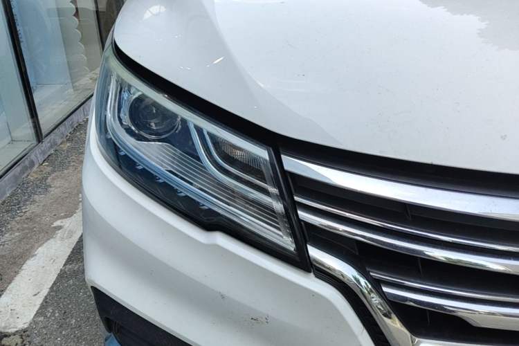 Used Roewe RX3 2020 1.6L CVT 4G Connected Ultra-Fun Elite Edition Right Front Headlight