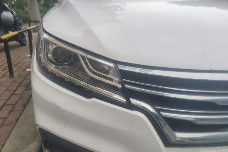 Used Roewe RX3 2020 1.6L Manual 4G Connect Super-Fresh Elite Edition Right Front Headlight