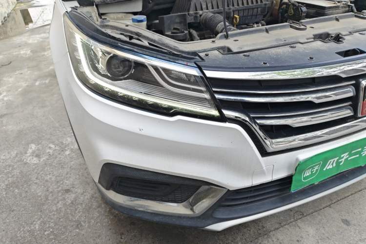 Used Roewe RX3 2020 1.6L CVT 4G Connected Ultra-Fun Elite Edition Right Front Headlight