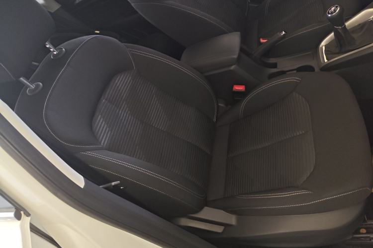 Used Roewe RX3 2020 1.6L Manual 4G Connect Super-Fresh Elite Edition Right Front Seat