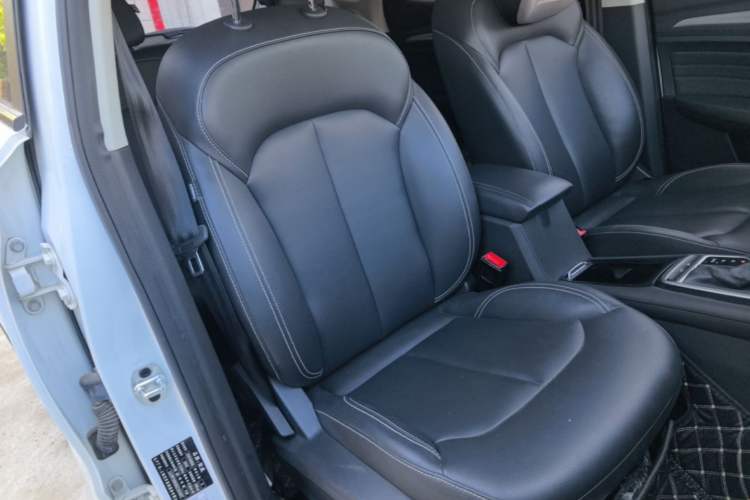 Used Roewe RX3 2020 1.6L CVT 4G Connected Ultra-Cool Flagship Edition Right Front Seat