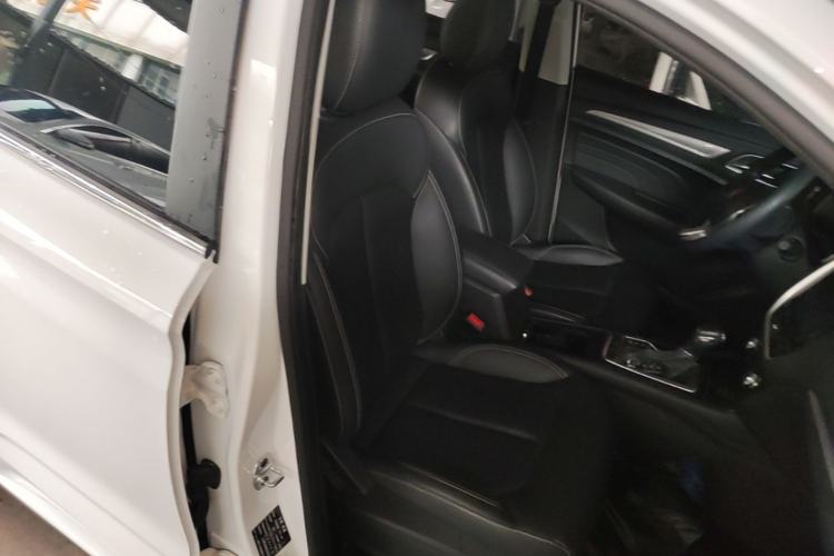 Used Roewe RX3 2020 1.6L CVT 4G Connected Ultra-Cool Flagship Edition Right Front Seat