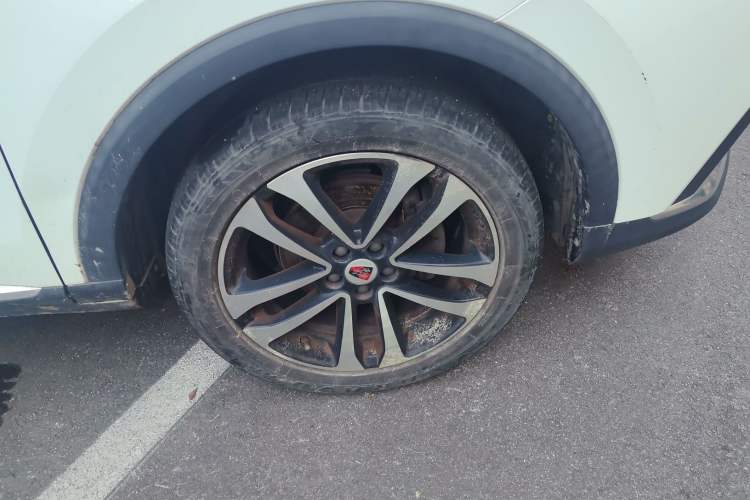 Used Roewe RX3 2020 1.6L Manual 4G Connect Super-Fresh Elite Edition Right Front Wheel Hub