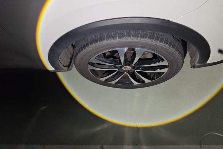 Used Roewe RX3 2020 1.6L CVT 4G Connected Ultra-Cool Flagship Edition Right Front Wheel Hub