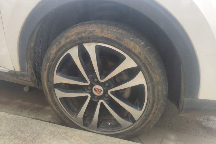Used Roewe RX3 2020 1.6L Manual 4G Connect Super-Fresh Elite Edition Right Front Wheel Hub