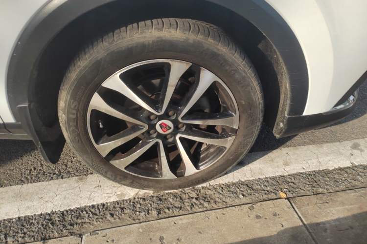 Used Roewe RX3 2020 1.6L CVT 4G Connected Ultra-Cool Flagship Edition Right Front Wheel Hub