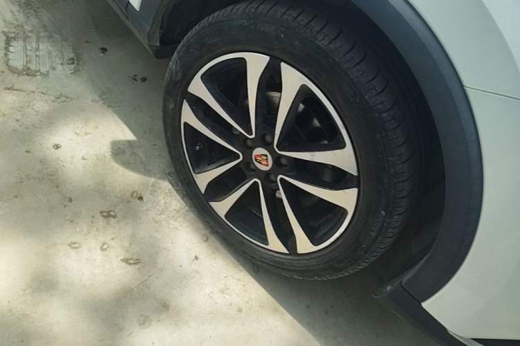 Used Roewe RX3 2020 1.6L CVT 4G Connected Ultra-Fun Elite Edition Right Front Wheel Hub