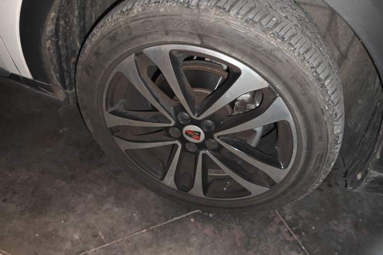 Used Roewe RX3 2020 1.6L CVT 4G Connected Ultra-Cool Flagship Edition Right Front Wheel Hub