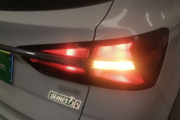Used Roewe RX3 2020 1.6L Manual - Ultra-Fresh Entry Version Right Rear Taillight