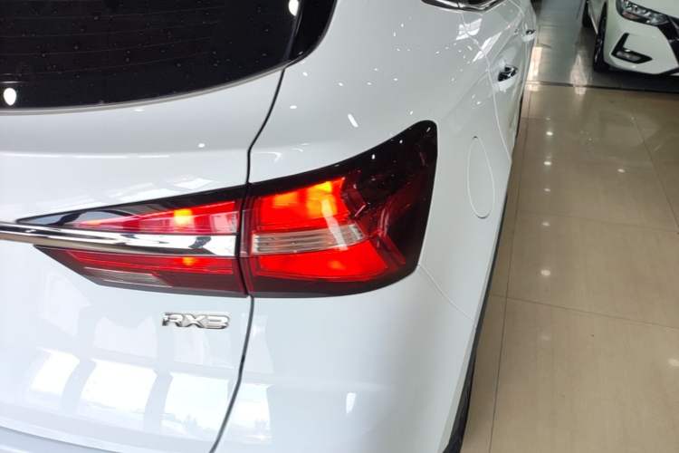 Used Roewe RX3 2020 1.6L Manual 4G Connect Ultra-Fresh Flagship Edition Right Rear Taillight