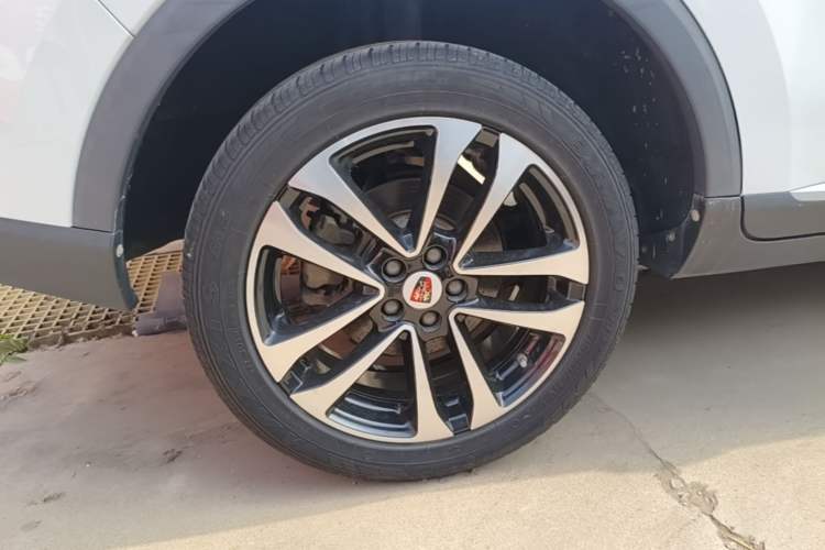 Used Roewe RX3 2020 1.6L CVT 4G Connected Ultra-Fun Elite Edition Right Rear Wheel Hub