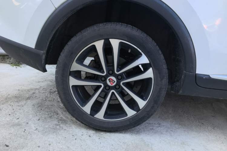 Used Roewe RX3 2020 1.6L CVT 4G Connected Ultra-Cool Flagship Edition Right Rear Wheel Hub