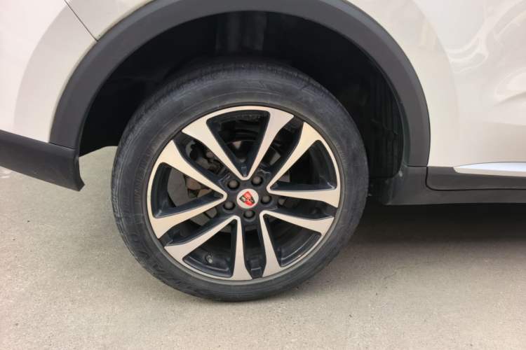 Used Roewe RX3 2020 1.6L Manual 4G Connect Super-Fresh Elite Edition Right Rear Wheel Hub