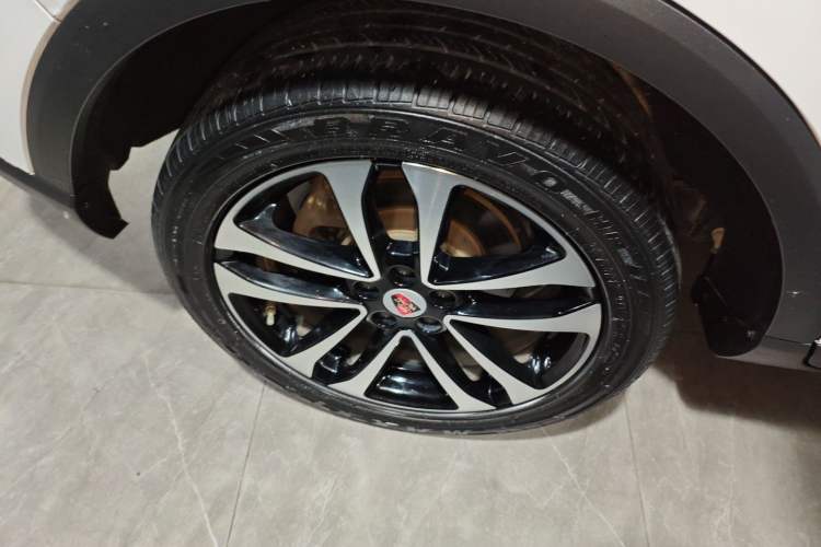 Used Roewe RX3 2020 1.6L CVT 4G Connected Ultra-Cool Flagship Edition Right Rear Wheel Hub