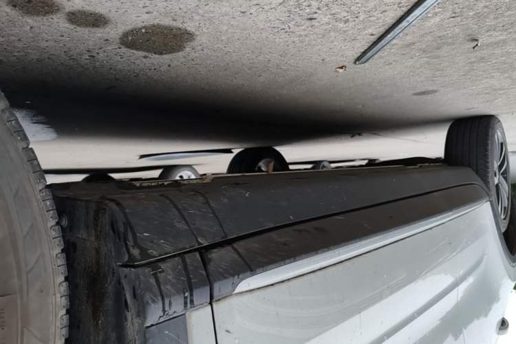 Used Roewe RX3 2020 1.6L Manual 4G Connect Super-Fresh Elite Edition Right Side Sill
