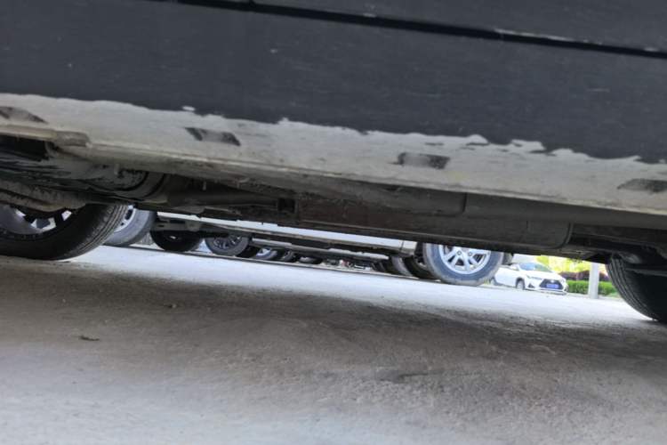 Used Roewe RX3 2020 1.6L CVT 4G Connected Ultra-Cool Flagship Edition Right Side Sill