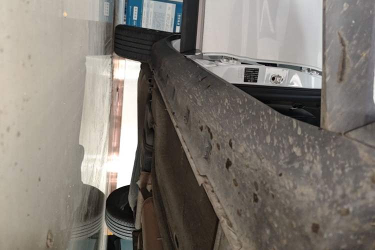 Used Roewe RX3 2020 1.6L CVT 4G Connected Ultra-Fun Elite Edition Right Side Sill