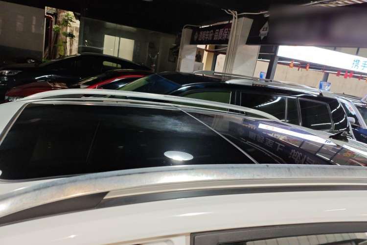 Used Roewe RX3 2020 1.6L CVT 4G Connected Ultra-Cool Flagship Edition Roof