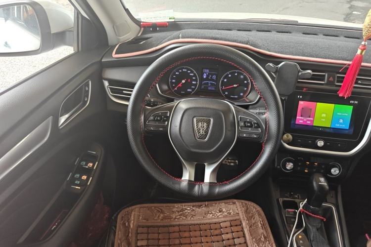 Used Roewe RX3 2020 1.6L CVT 4G Connected Ultra-Fun Elite Edition Steering Wheel
