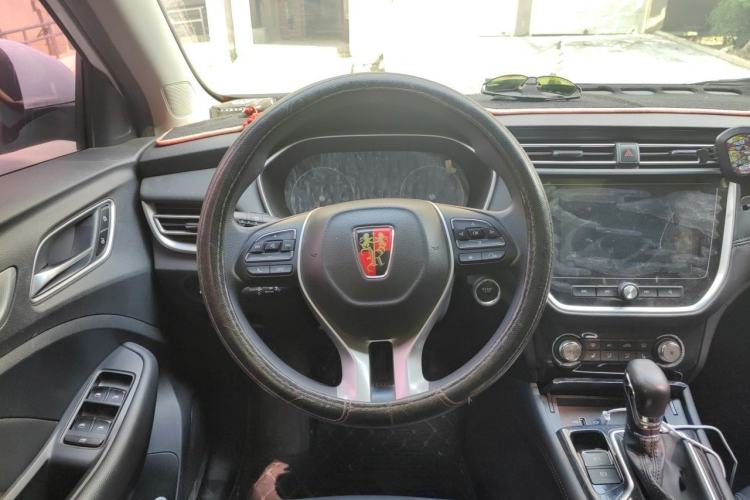 Used Roewe RX3 2020 1.6L CVT 4G Connected Ultra-Cool Flagship Edition Steering Wheel
