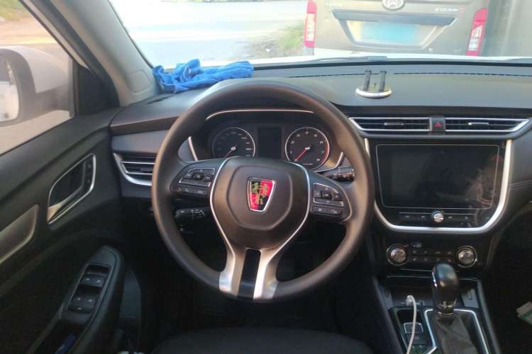 Used Roewe RX3 2020 1.6L CVT 4G Connected Ultra-Cool Flagship Edition Steering Wheel
