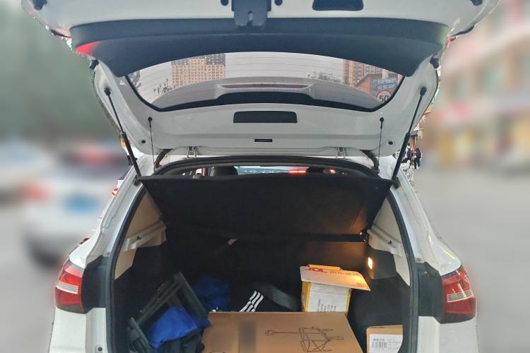 Used Roewe RX3 2020 1.6L CVT 4G Connected Ultra-Cool Flagship Edition Trunk