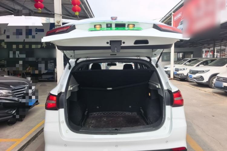 Used Roewe RX3 2020 1.6L Manual 4G Connect Super-Fresh Elite Edition Trunk