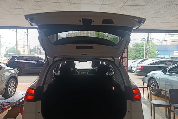 Used Roewe RX3 2020 1.6L CVT 4G Connected Ultra-Fun Elite Edition Trunk