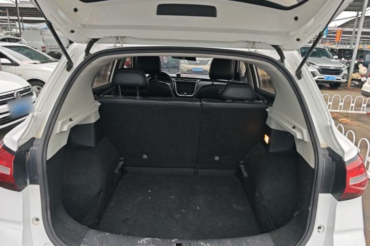 Used Roewe RX3 2020 1.6L CVT 4G Connected Ultra-Cool Flagship Edition Trunk