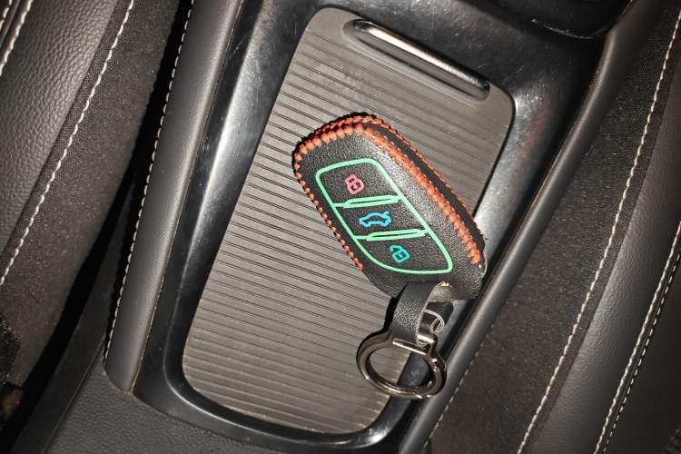 Used Roewe RX3 2020 1.6L CVT 4G Connected Ultra-Cool Flagship Edition Vehicle Key